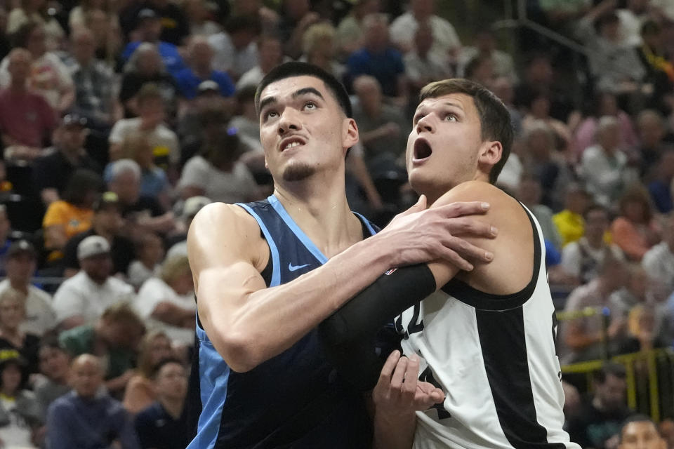 Zach Edey had a double-double in his summer league debut with the Grizzlies on Monday night in Utah.