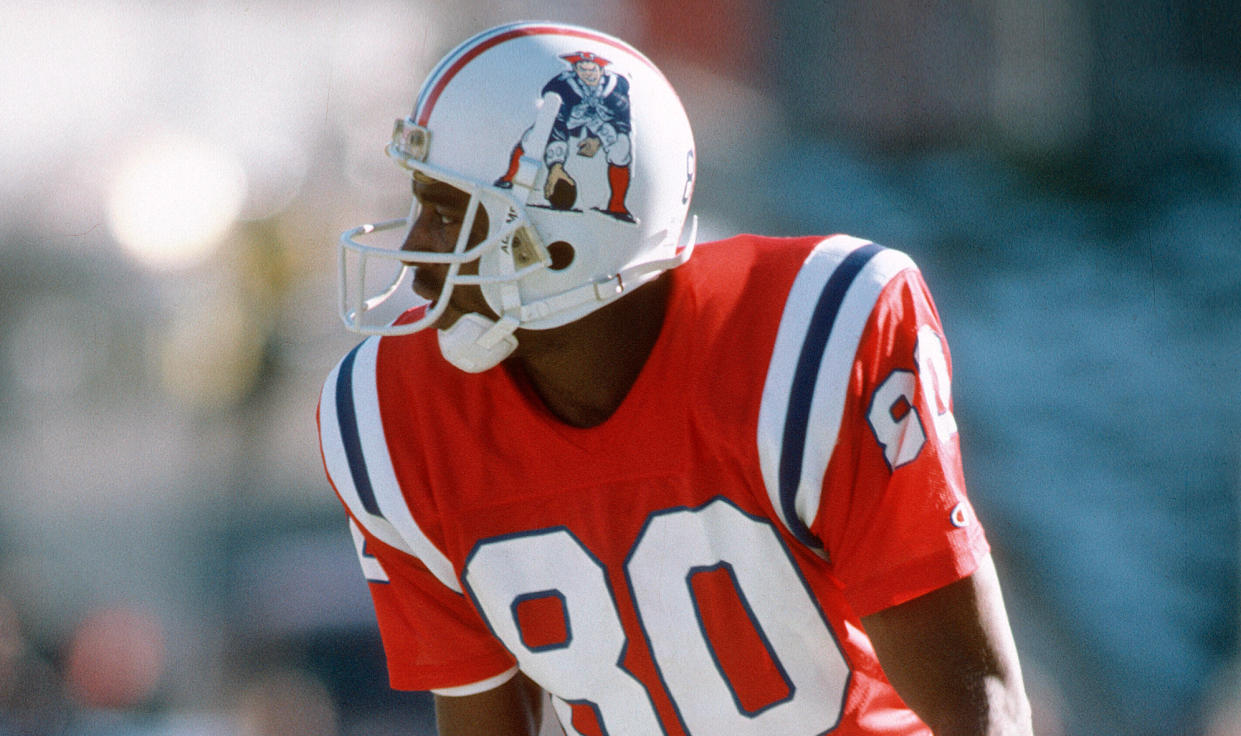 FOXBOROUGH, MA - CIRCA 1990:  Irving Fryar #80 of the New England Patriots in action during an NFL game circa 1990 at Foxboro Stadium in Foxborough, Massachusetts. Fryar played for the Patriots from 1984-92. (Photo by Focus on Sport/Getty Images)