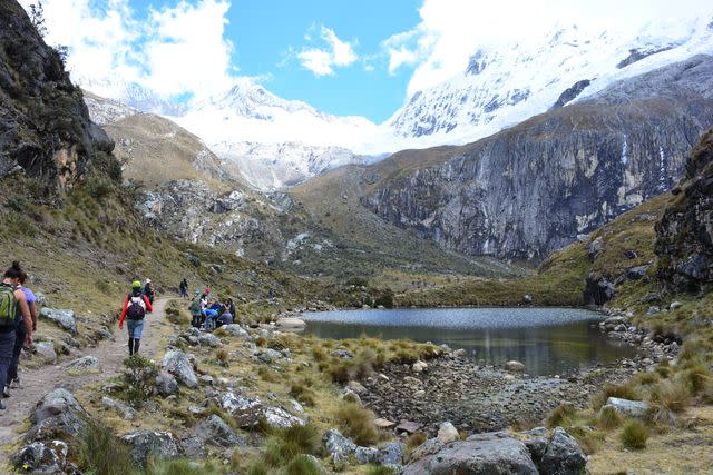 <p> mundosemfim/Getty Images</p> Hiking trail in the Huascarán National Park