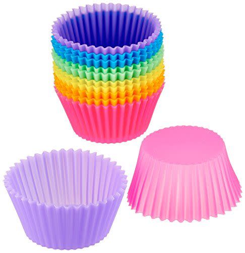 11) Amazon Basics Reusable Non-Stick Baking Cups