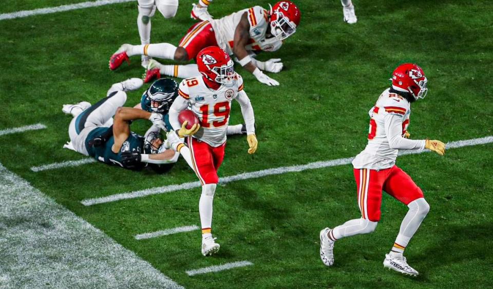 Kansas City Chiefs wide receiver Kadarius Toney runs back a punt return against the Philadelphia Eagles in the fourth quarter during Super Bowl LVII Sunday, Feb. 12, 2023, in Glendale, Ariz. Nick Tre. Smith/Special to the Star