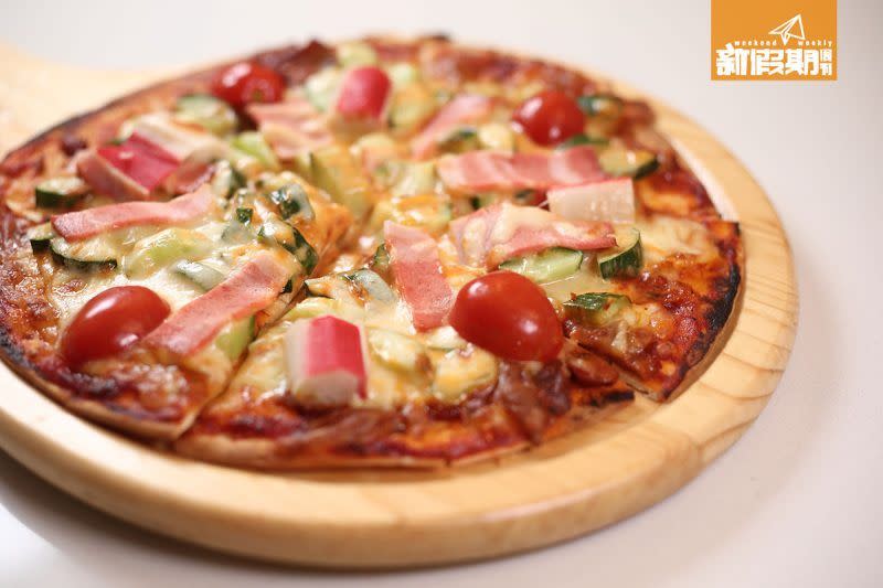 素菜Pizza<br>Pizza上的煙肉口感像真，肉味香濃。