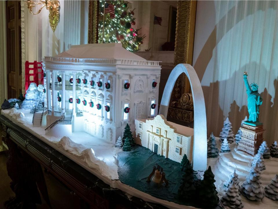 A White House made of gingerbread in the State Dining Room.