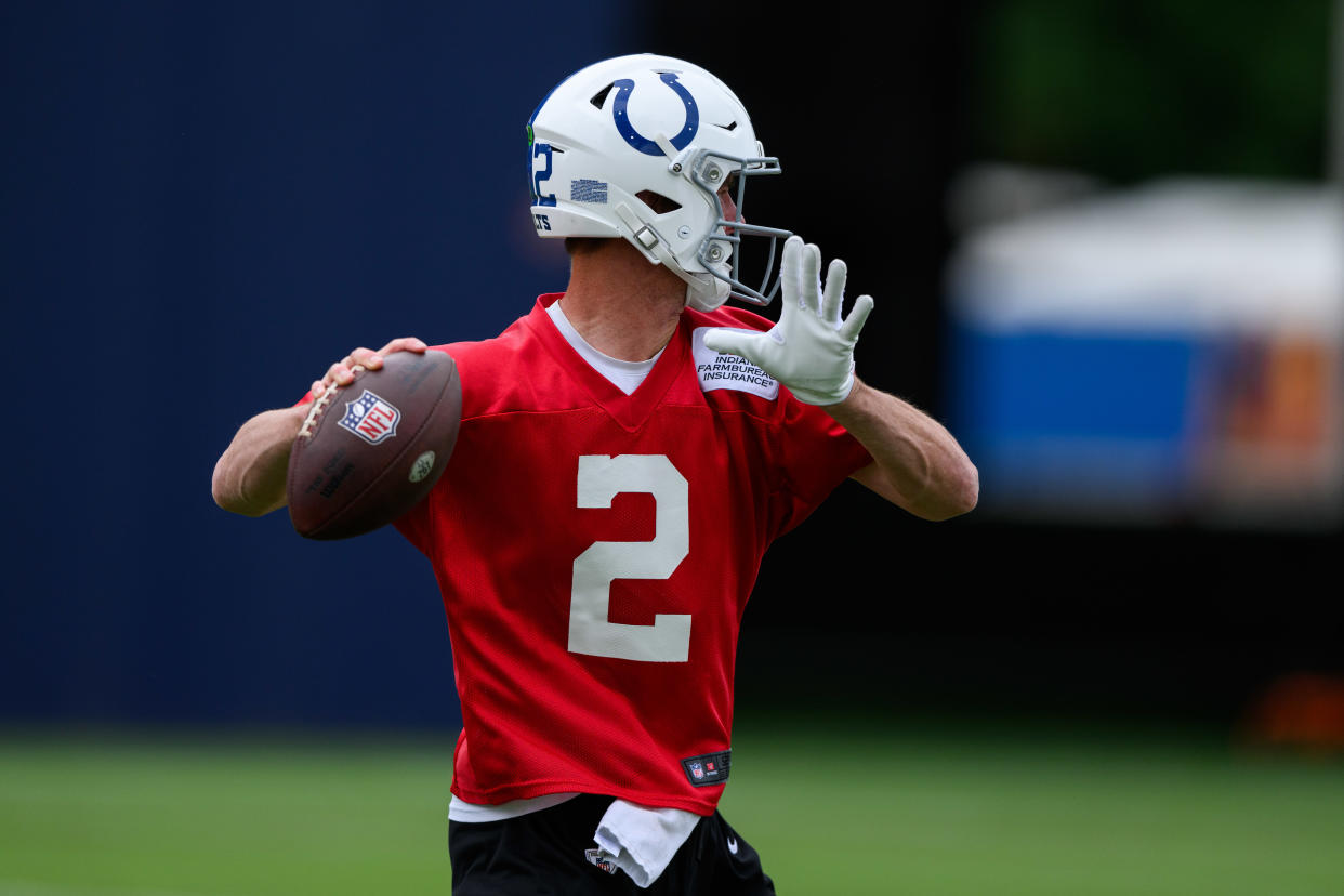 INDIANAPOLIS, IN - JUNE 08: Indianapolis Colts quarterback Matt Ryan (2) runs through a drill during the Indianapolis Colts OTA offseason workouts on June 8, 2022 at the Indiana Farm Bureau Football Center in Indianapolis, IN. (Photo by Zach Bolinger/Icon Sportswire via Getty Images)