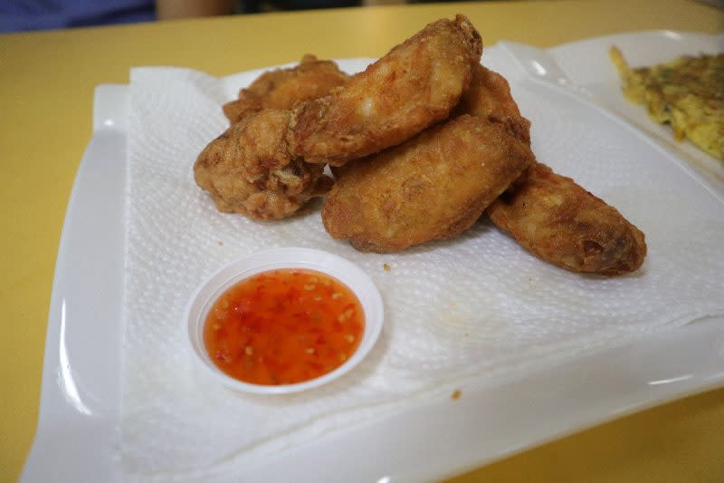 poh preserved veg hor fun - shrimp paste chicken