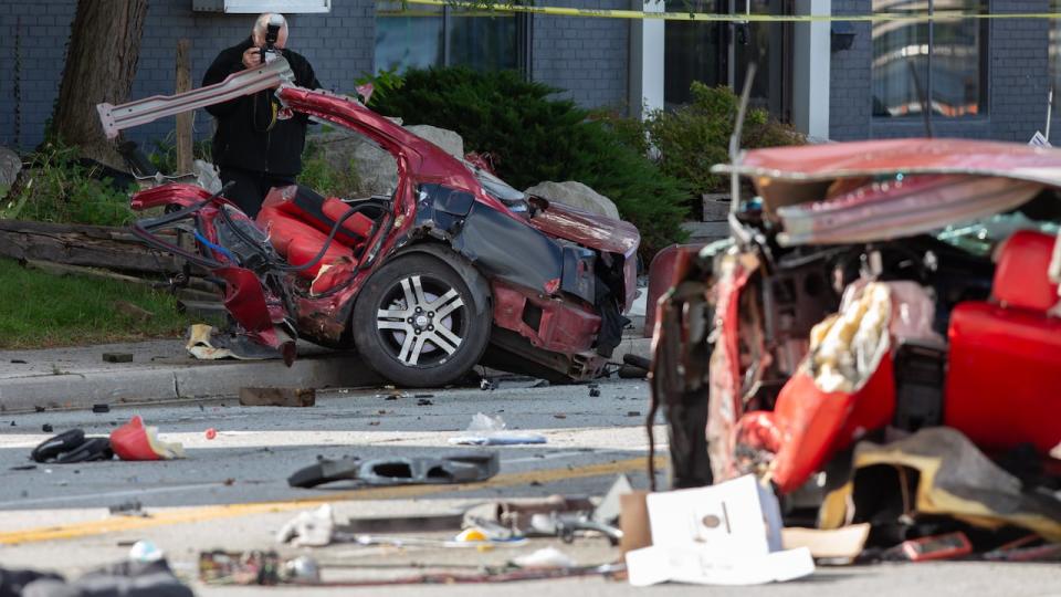 Ontario's Special Investigations Unit is investigating after a deadly crash in downtown Windsor early Sunday morning. (Dax Melmer/CBC - image credit)