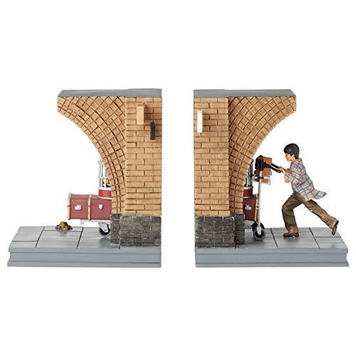 35) The Wizarding World of Harry Potter Platform 9 3/4 Decorative Bookends