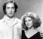 Der legendäre Entertainer Andy Kaufman (links, mit Carol Kane), der am 17. Januar 75 Jahre alt geworden wäre, starb im Jahr 1984 an Lungenkrebs - als Nichtraucher wohlgemerkt! Vielen Fans kommt das sehr seltsam vor ... (Bild: NBC Television/Courtesy of Hulton Archive/Getty Images)