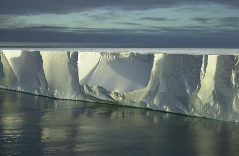 科學家透過衛星與聲納探測，發現南極罕見河流古地形。（Wikimedia Commons）