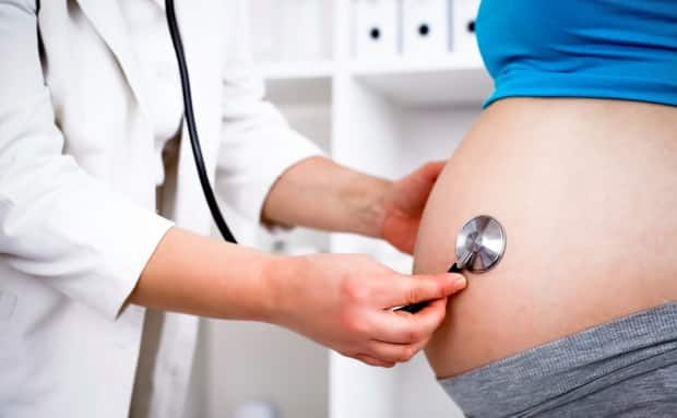 The Society of Obstetricians and Gynaecologists of Canada CEO says pregnant women are at higher risk of severe COVID-19 symptoms.  (Dragan Grkic/Shutterstock - image credit)