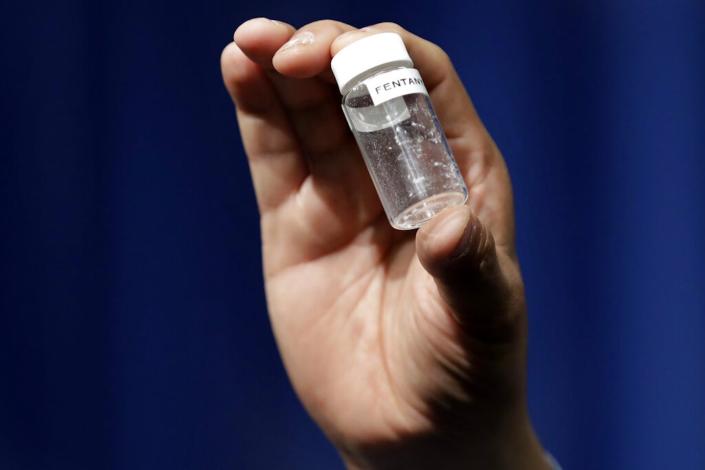 Only a small amount of fentanyl is enough to be lethal. <a href="https://newsroom.ap.org/detail/OverdosesLosAngeles/9b9e2555c6654b1094d2be9f3ef43226" rel="nofollow noopener" target="_blank" data-ylk="slk:AP Photo/Jacquelyn Martin" class="link ">AP Photo/Jacquelyn Martin</a>