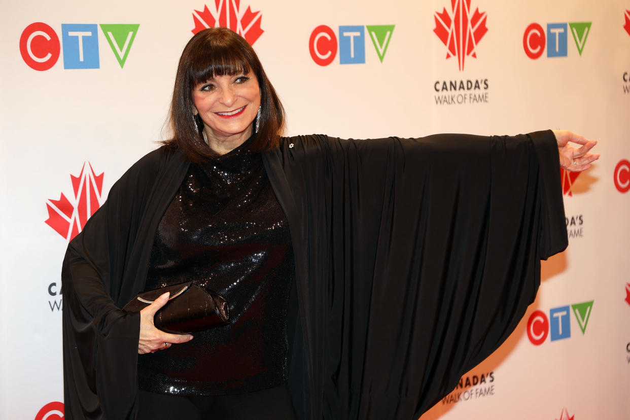 TORONTO, ON - NOVEMBER 23:  Jeanne Beker attends the 2019 Canada's Walk Of Fame at Metro Toronto Convention Centre on November 23, 2019 in Toronto, Canada.  (Photo by Isaiah Trickey/FilmMagic)