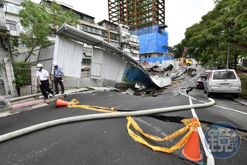 大直民宅坍塌事件被指和附近正在施工的基泰建設有關，基泰也被爆曾找黑衣人逼民眾都更。