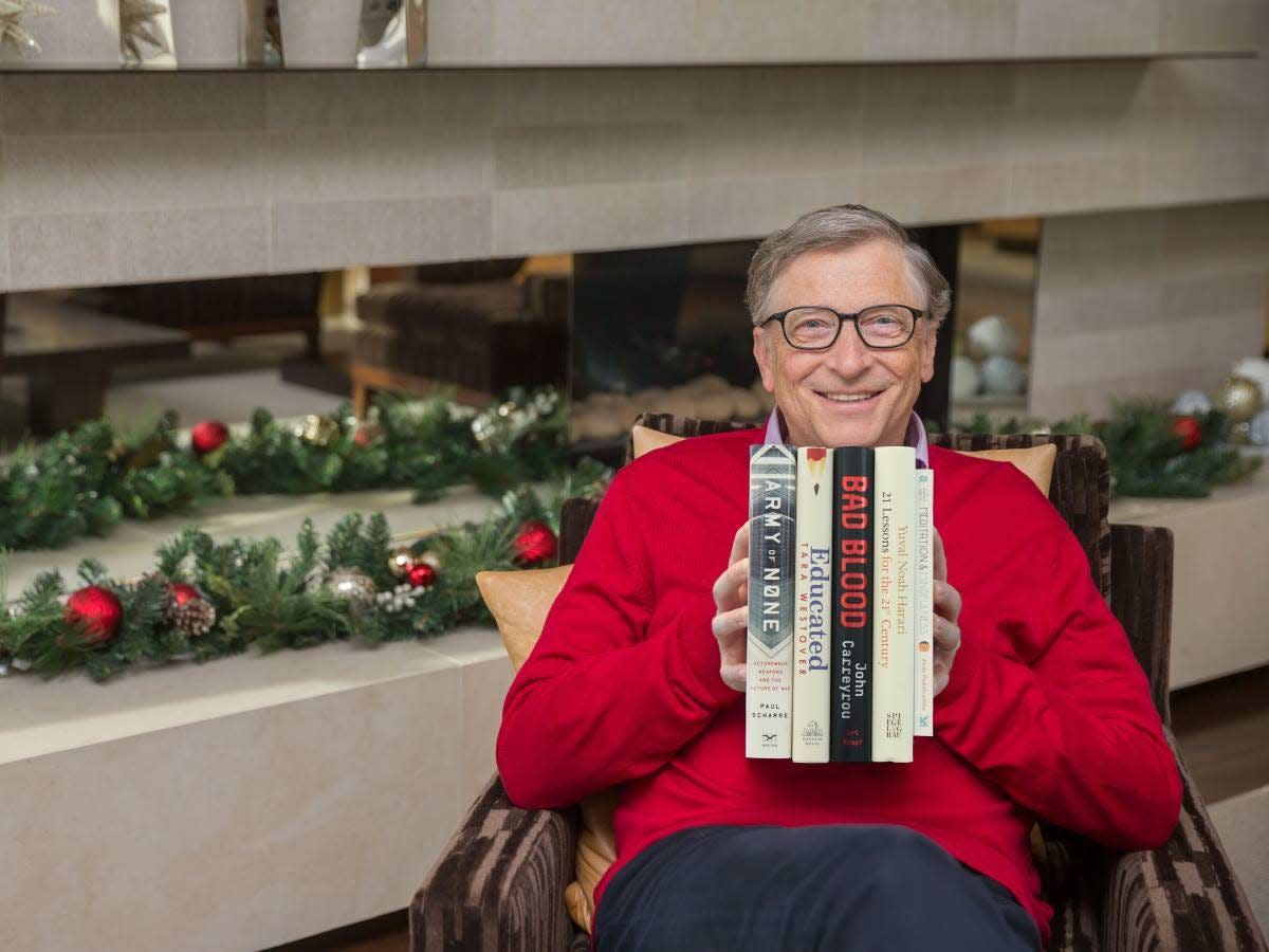 bill gates reading