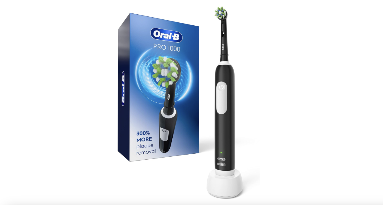 Oral-B Pro 1000 Electric Toothbrush (Photo via Amazon)