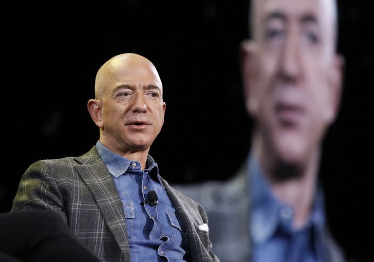 Jeff Bezos, en la convención de Amazon en Las Vegas. (AP Foto/John Locher, Archivo)