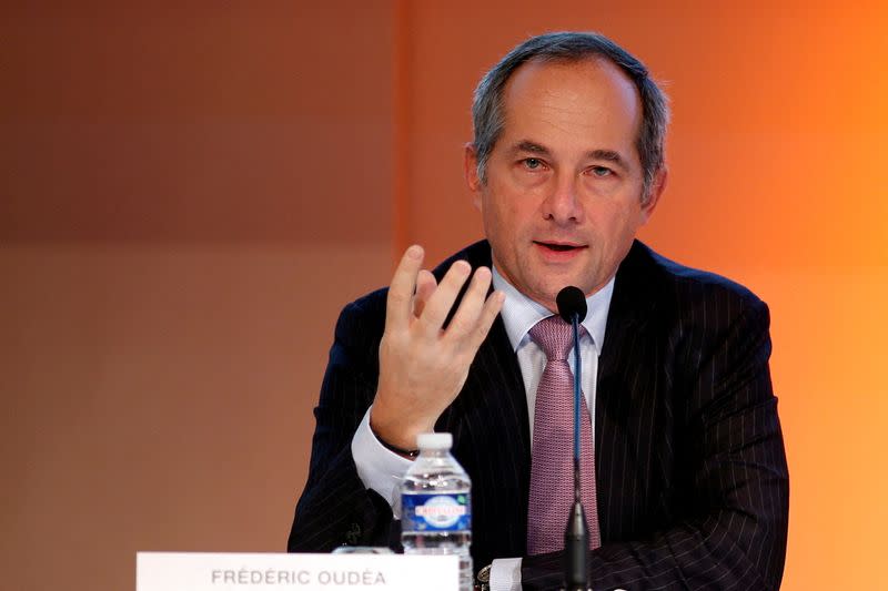 FILE PHOTO: French bank Societe Generale CEO Frederic Oudea attends a news conference to present the company's 2015 annual results La Defense near Paris