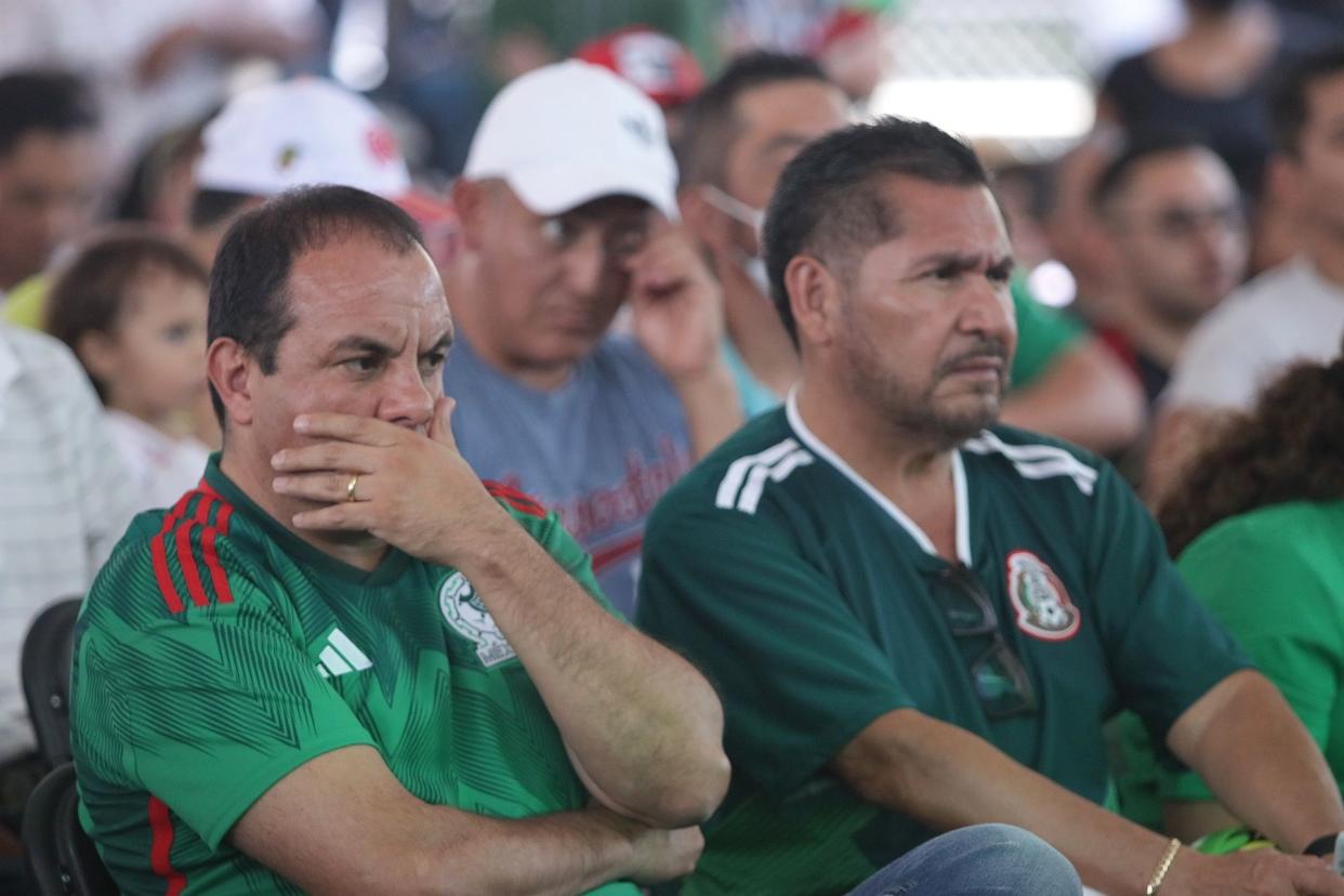 CUERNAVACA, MORELOS. 26  de NOVIEMBRE, 2022.- El gobernador de Morelos,  Cuauhtémoc Blanco Bravo, durante el partido de fútbol Argentina vs México en Qatar 2022.FOTO: MARGARITO PÉREZ RETANA/ CUARTOSCURO.COM