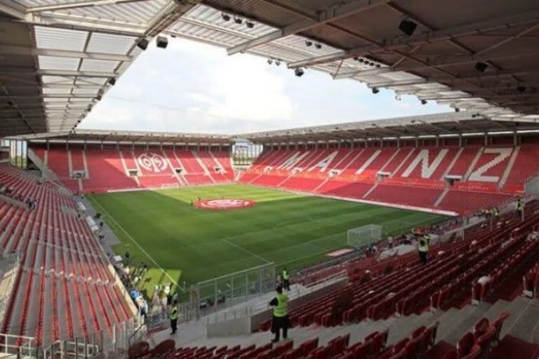 El estadio de Mainz, ubicado muy cerca de donde fue hallada una bomba de la Segunda Guerra Mundial