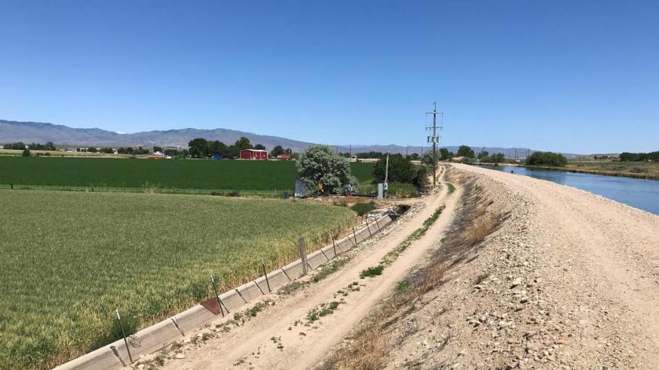 This southwest-facing image shows the Murio Farms land at left and the New York Canal at right. City of Boise