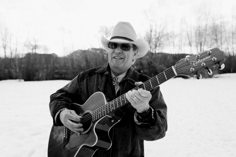 Derrick Huffsmith. He traveled all the way from Wyoming to sing some acoustic sets for our wedding, and although he wasn’t able to play the reception as we had planned, his presence at the ceremony was so appreciated.