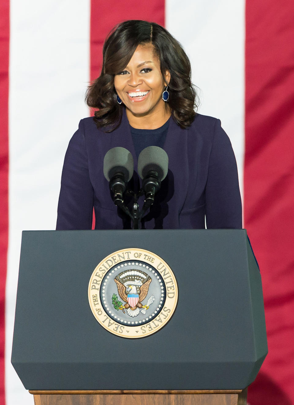 Michelle Obama campaigning for Hillary Clinton at Independence Hall on November 7, 2016 in Philadelphia, Pennsylvania.