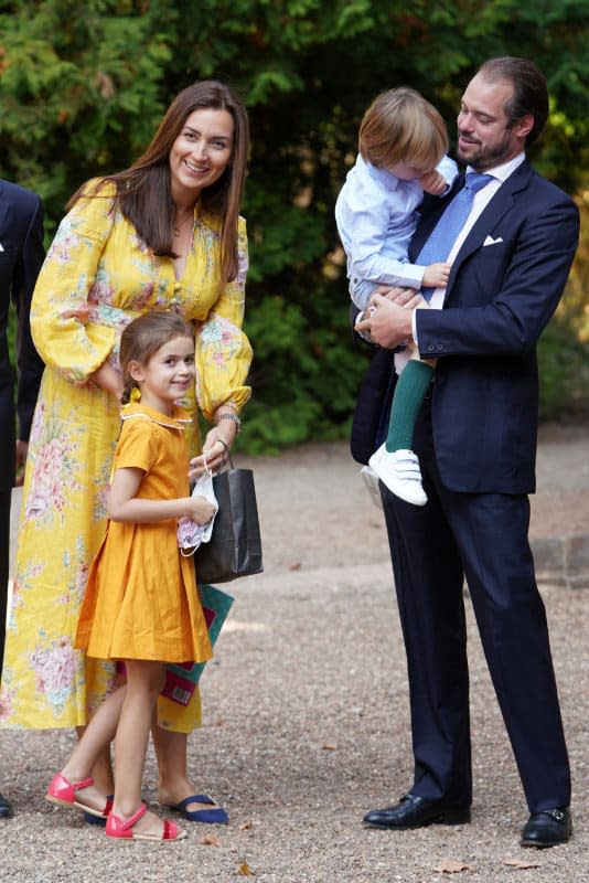 Los príncipes Félix y Claire de Luxemburgo con sus hijos