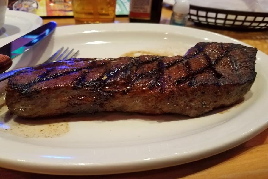 <b>Photo: mistyday h./<a href="https://www.yelp.com/biz_photos/texas-roadhouse-oklahoma-city-3?utm_campaign=55b259c7-3764-4680-89d9-7729809178ec%2Ca59771cc-6d8f-4197-989f-6e646e9552f1&utm_medium=81024472-a80c-4266-a0e5-a3bf8775daa7" rel="nofollow noopener" target="_blank" data-ylk="slk:Yelp;elm:context_link;itc:0;sec:content-canvas" class="link ">Yelp</a></b><br>