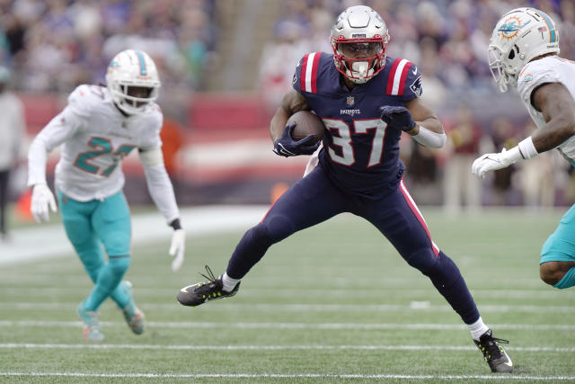 New England Patriots' Kyle Dugger against the New York Jets during an NFL  football game at Gillette Stadium, Sunday, Nov. 20, 2022 in Foxborough,  Mass. (Winslow Townson/AP Images for Panini Stock Photo 