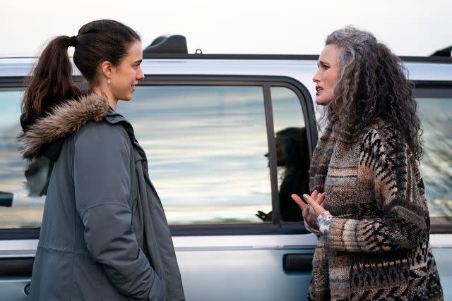 <p>RICARDO HUBBS/NETFLIX</p> Maragret Qualley as Alex and Andie MacDowell as Paula in 'Maid'.