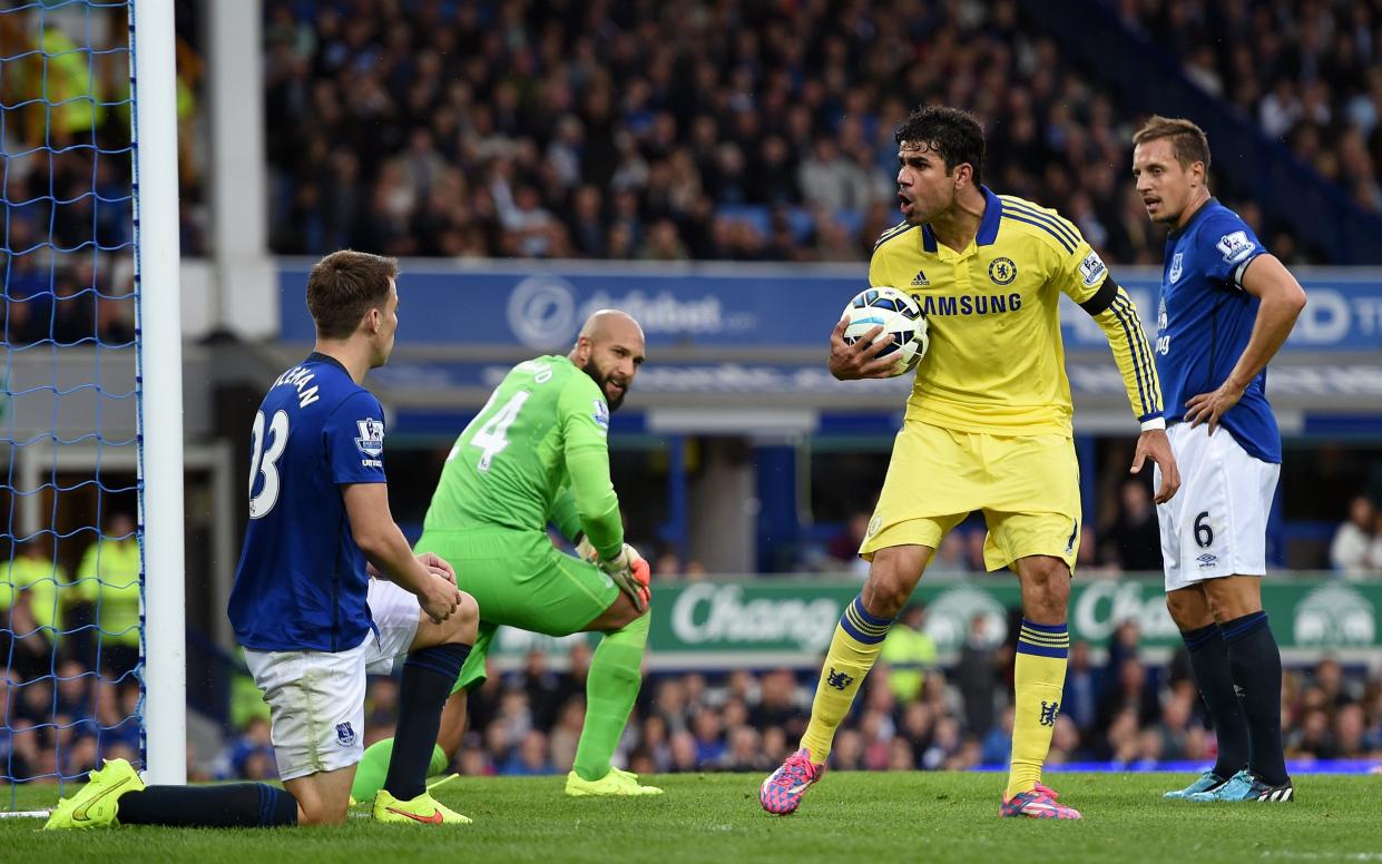 Diego Costa taunts Seamus Coleman after scoring for Chelsea at Goodison Park