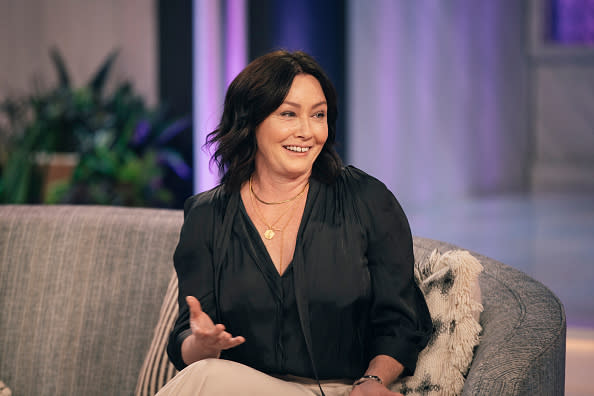 THE KELLY CLARKSON SHOW — Episode 1014 — Pictured: Shannen Doherty — (Photo by: Weiss Eubanks/NBCUniversal/NBCU Photo Bank via Getty Images)