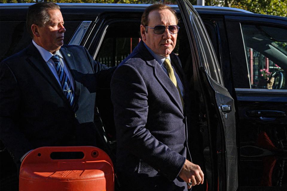 US actor Kevin Spacey arrives at United States District Court for the Southern District of New York on October 20, 2022 in New York City. - Five years after sexual misconduct allegations ended his Hollywood career, Kevin Spacey appeared in a New York court to face a civil lawsuit brought by actor Anthony Rapp, who accuses the disgraced Oscar winner of assaulting him as a teenager, in 1986. (Photo by Ed JONES / AFP) (Photo by ED JONES/AFP via Getty Images)