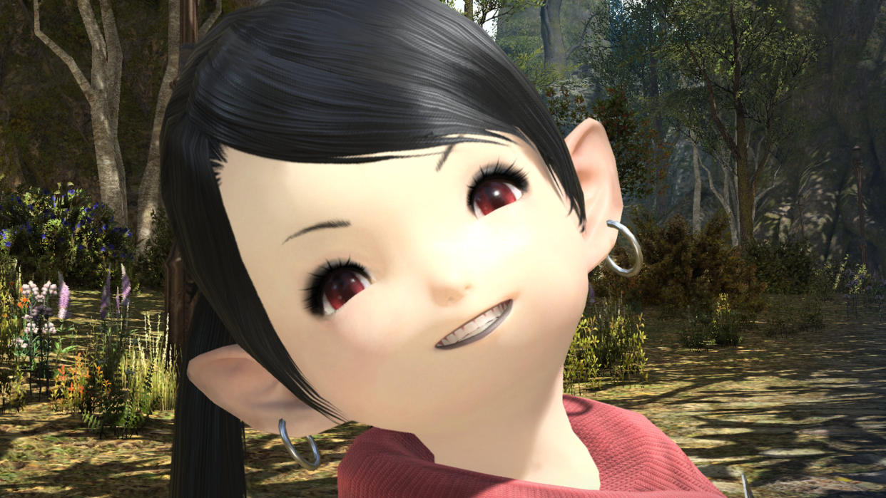  A lalafell looks to the camera with an almost menacing grin. 