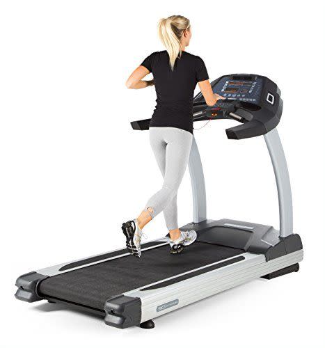 6) 3G Cardio Elite Runner Treadmill