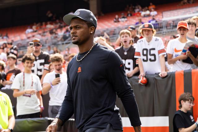 Deshaun Watson's father passes away two days before season opener - Yahoo  Sports