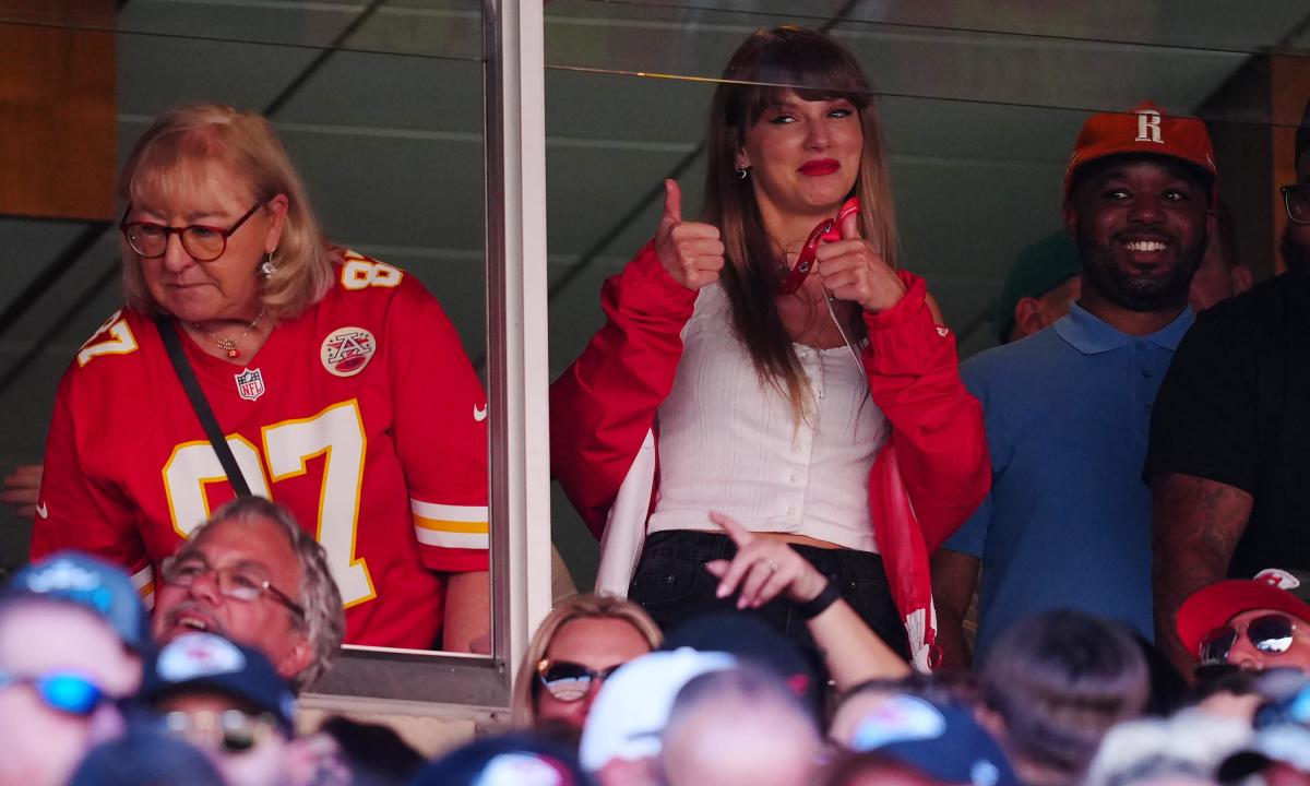 Travis Kelce: NFL Exaggerating His Connection with Taylor Swift