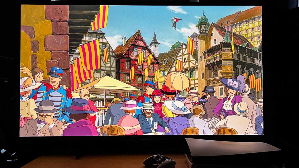 Hisense U7K playing Howl's Moving Castle