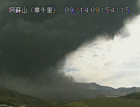 A video grab from the Japan Meteorological Agency's live camera image shows an eruption of Mount Aso in Aso, Kumamoto prefecture, southwestern Japan, September 14, 2015. REUTERS/Japan Meteorological Agency/Handout via Reuters