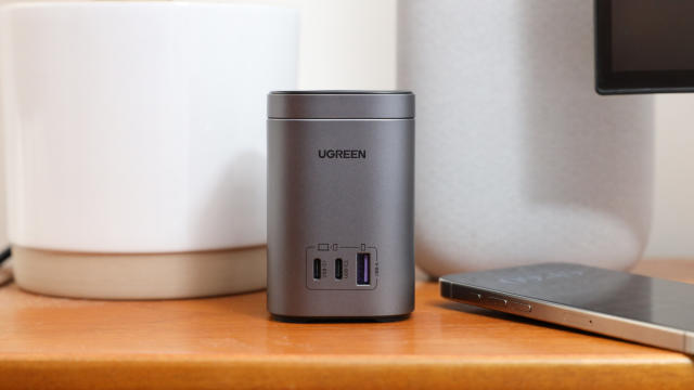 UGREEN Nexode 100W charger debuts with 15W MagSafe