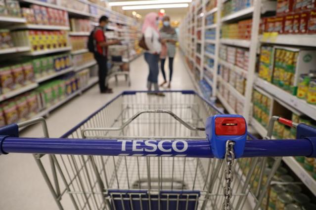 Tesco to offer free grocery delivery in  challenge: Telegraph