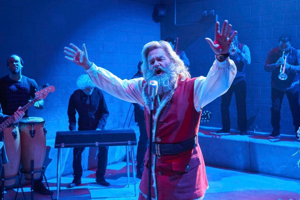 Santa Claus (Kurt Russell) jammed with a prison soul band in 2018's "The Christmas Chronicles" but gets a new duet partner in the sequel.