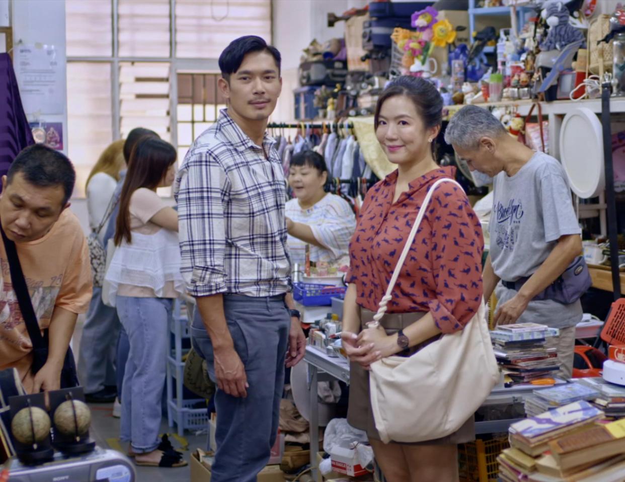 Elvin Ng and Rui En in Channel 8 drama The Heartland Hero. (Photo: Mediacorp)