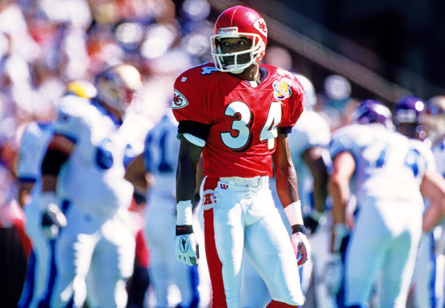 Best Kansas City Chiefs player to wear every jersey number