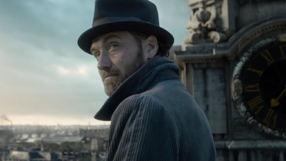 Jude Law as Dumbledore in Fantastic Beasts: The Crimes of Grindelwald