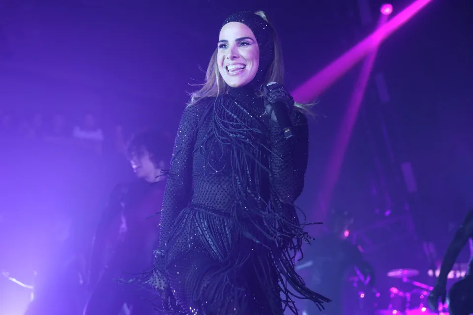 Wanessa Camargo e Dado Dolabella aparecem em clima de romance antes de show da cantora em S&#xe3;o Paulo (Foto: Lucas Ramos/Brazil News)