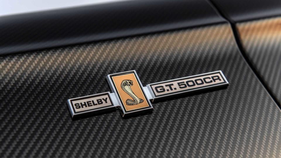 全碳纖維車體 + 604 KW─有什麼車能比這 Shelby GT500CR更有魅力呢？ 