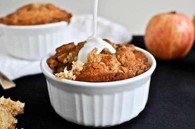 <strong>Get the <a href="http://www.howsweeteats.com/2011/08/apple-pie-breakfast-cakes/" target="_blank">Apple Pie Breakfast Cakes recipe</a> from How Sweet It Is</strong>