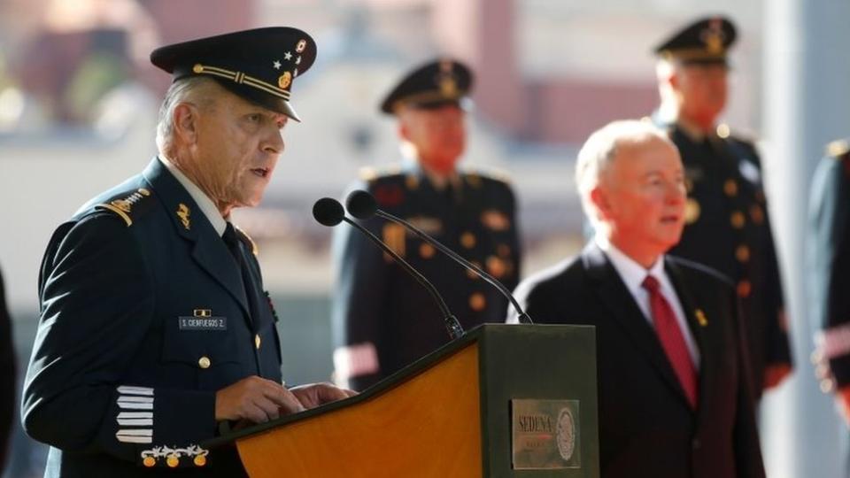 General Salvador Cienfuegos Zepeda durante una recepción en Ciudad de México en abril de 2014.