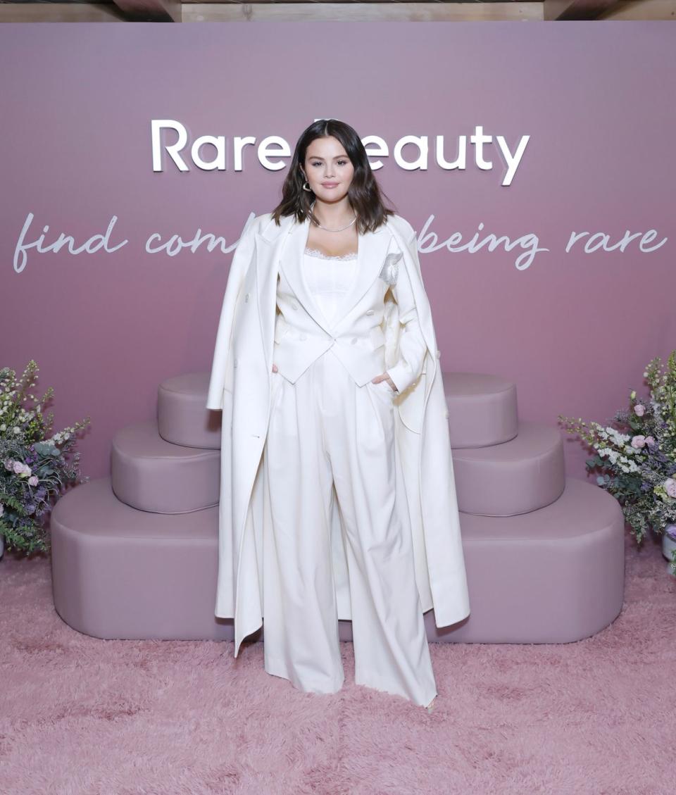 selena gomez celebrates the launch of rare beauty's find comfort body collection in la